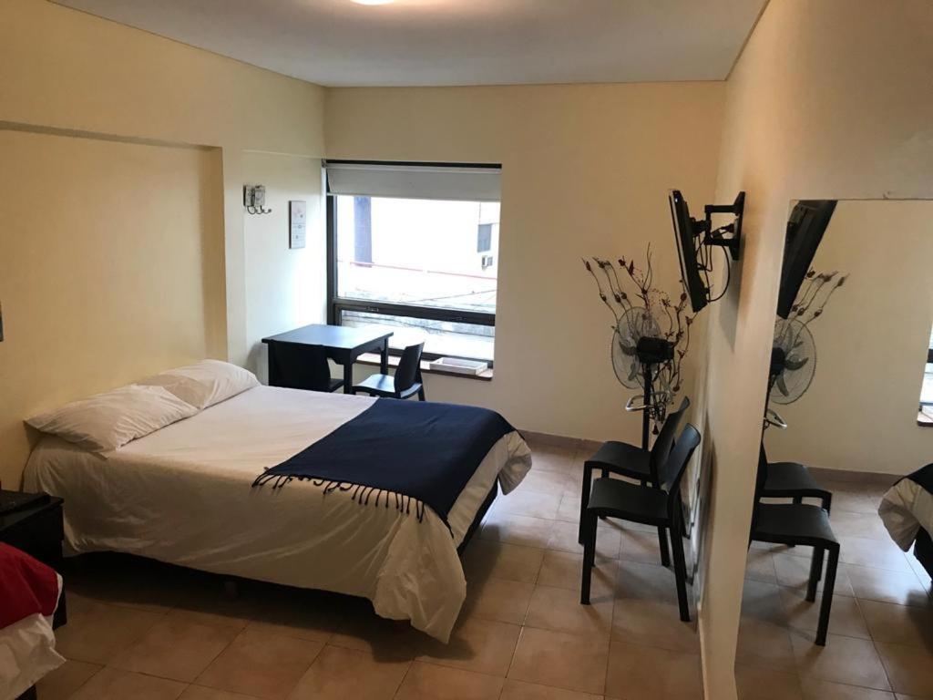 Rancho Tanguero En El Obelisco En Corrientes 818 Apartment Buenos Aires Luaran gambar