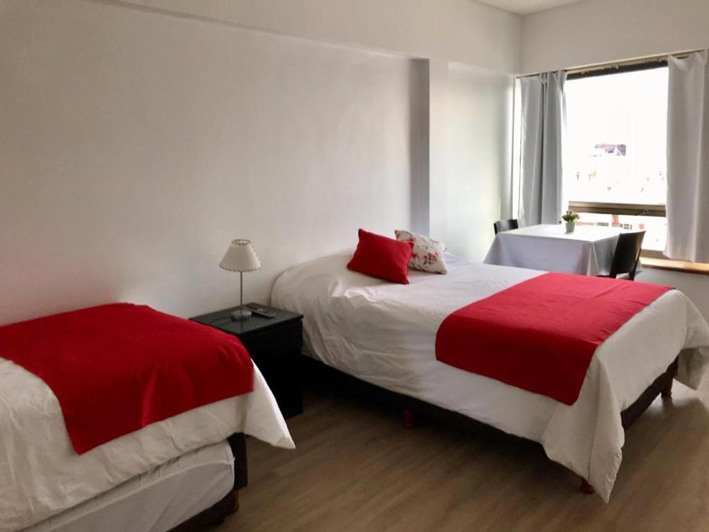 Rancho Tanguero En El Obelisco En Corrientes 818 Apartment Buenos Aires Luaran gambar